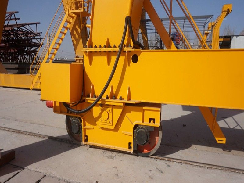 FEM Standard Container Gantry Crane