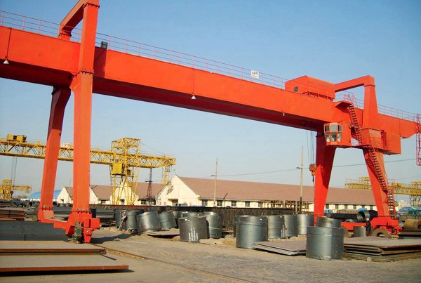 Cantilever Rail Mounted Gantry Crane