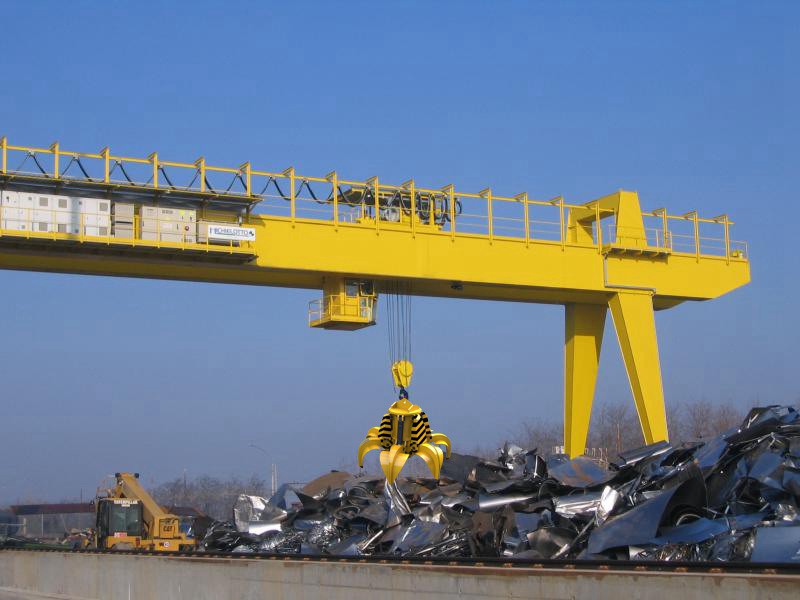 Steel Scrap Handling Hydraulic Grapple Gantry Crane