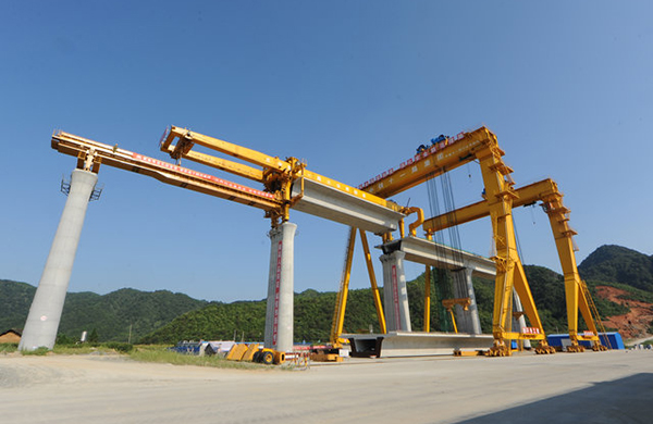 Gantry Crane for Bridge Construction