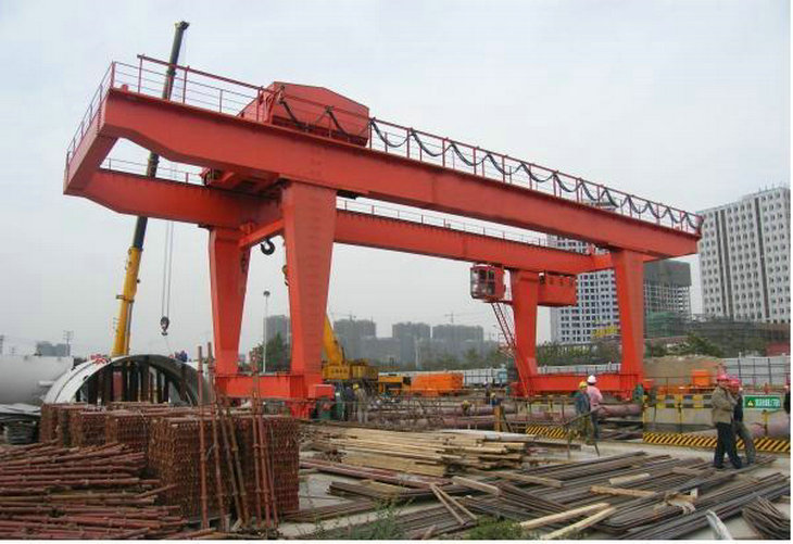 Gantry Crane on Tracks