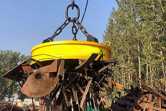 scrap yard crane electromagnet