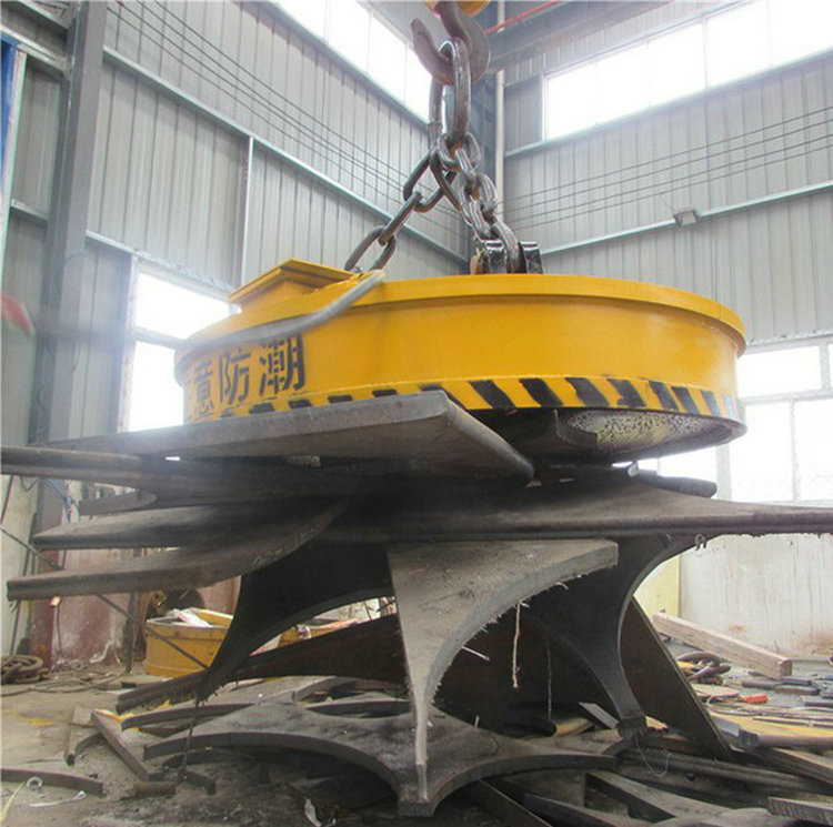 scrap yard crane electromagnet