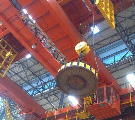 SCRAP-METAL-LIFTING-ELECTROMAGNET-OVERHEAD-CRANE.jpg